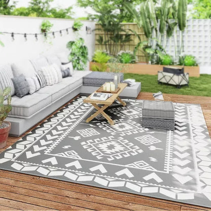 Outdoor Carpet - Modern Geometric Design