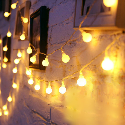 LED Ball Wreath String Lights - USB/Battery Powered