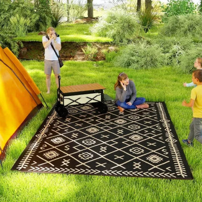 Outdoor Carpet - Modern Geometric Design